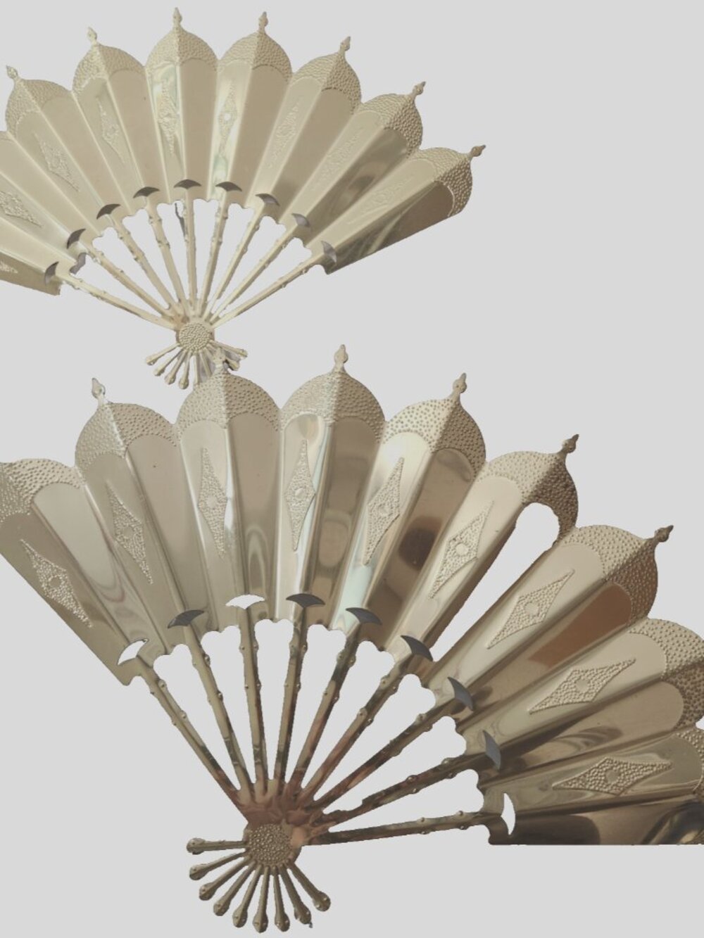 Vtg Fan Wall Plaques Metal Gold Tone Pair 2 Sizes Hanging Home Art Deco Decor